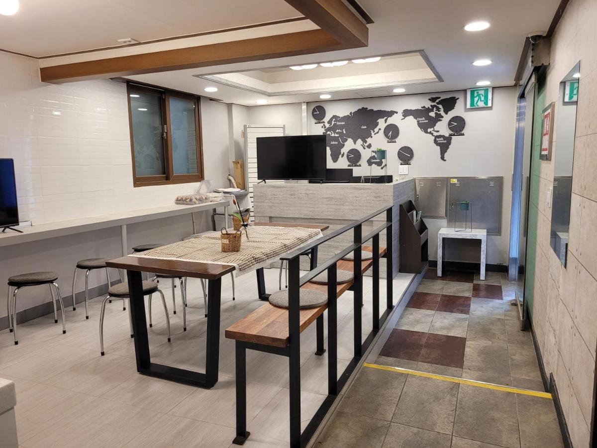 סיאול Olive Hostel Myeongdong מראה חיצוני תמונה