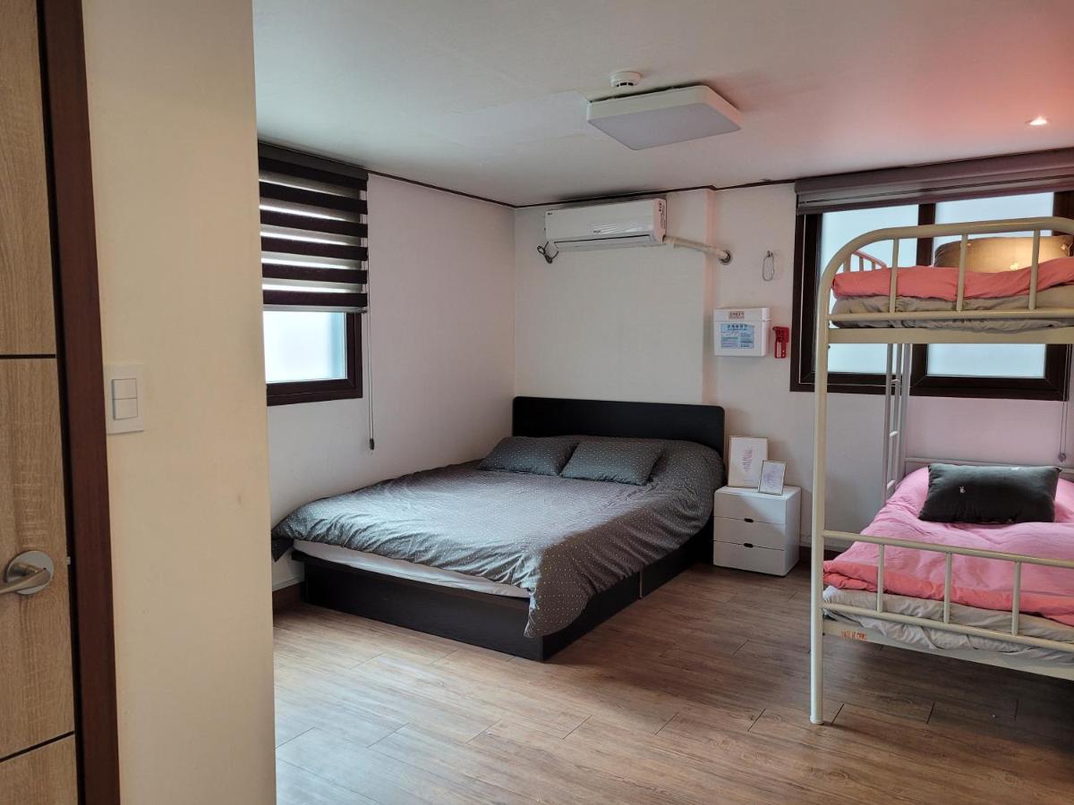 סיאול Olive Hostel Myeongdong מראה חיצוני תמונה