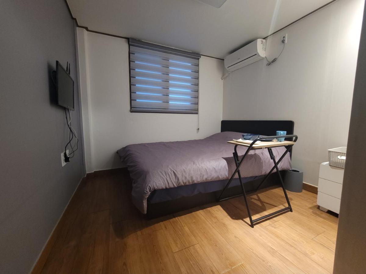 סיאול Olive Hostel Myeongdong מראה חיצוני תמונה