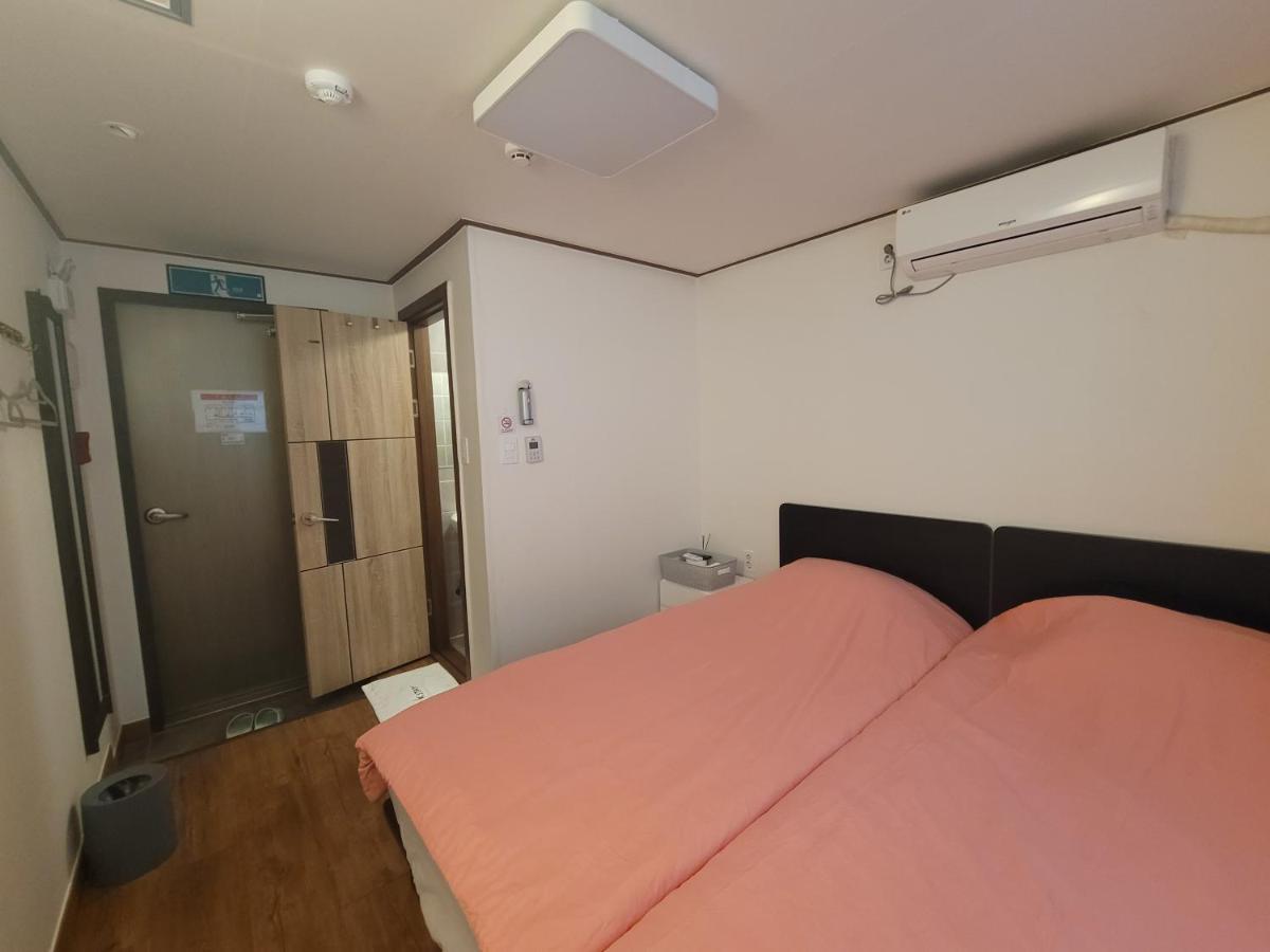 סיאול Olive Hostel Myeongdong מראה חיצוני תמונה